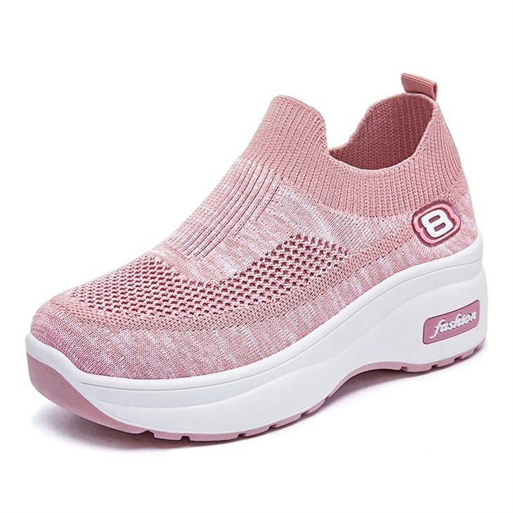 Breathable Fly-weaving Walking Shoes (1)